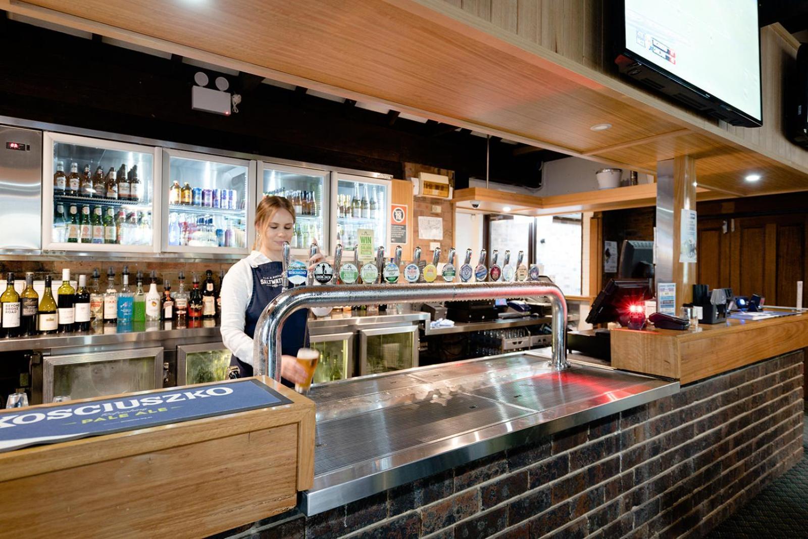Avoca Beach Hotel Екстериор снимка